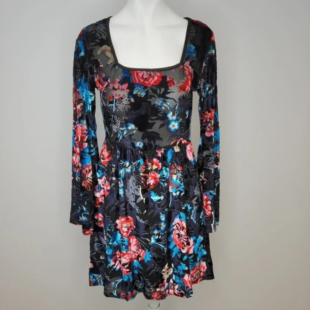 Nabee  Dress